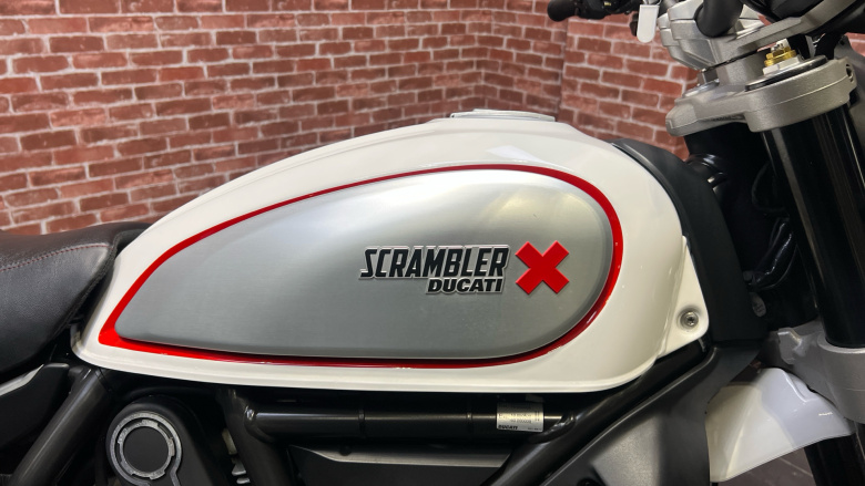 Ducati Scrambler Desert Sled - Red